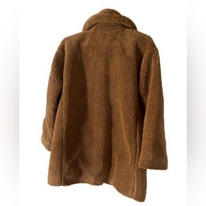 Gap oversized faux fur coat size Medium, color camel.